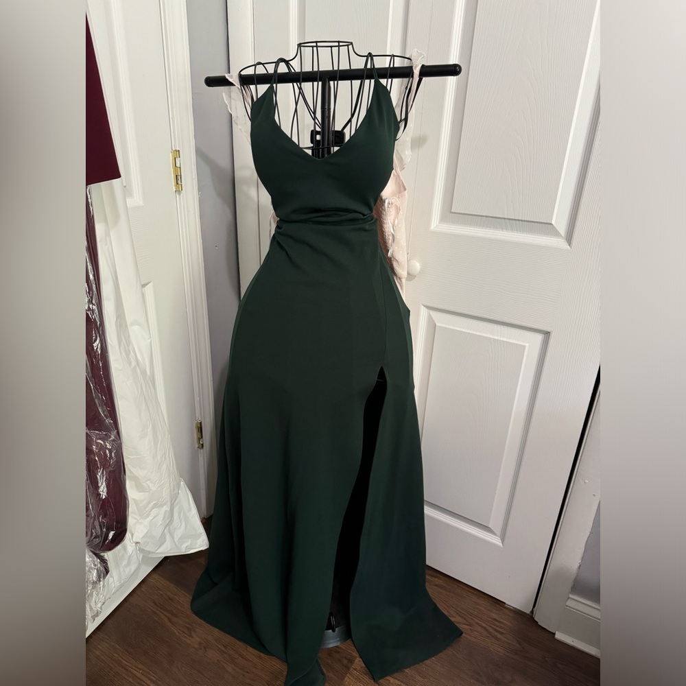 Hunter Green Formal Dress Perfect For Any Occasion!